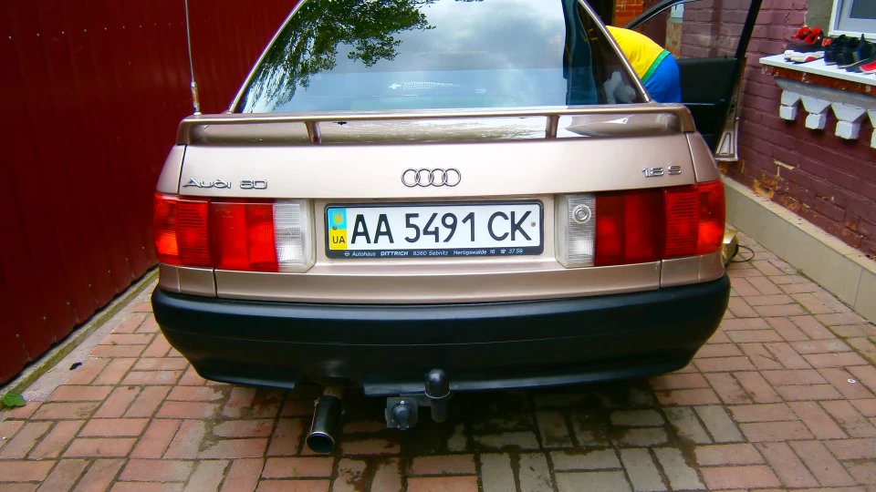 Audi 80 1.8 S Бочечка з 90-х 5