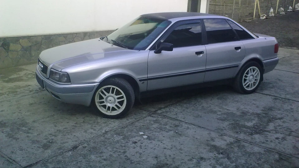 Audi 80 1.9 TDI 3