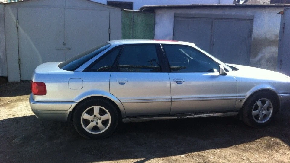 Audi 80 2 літри 4
