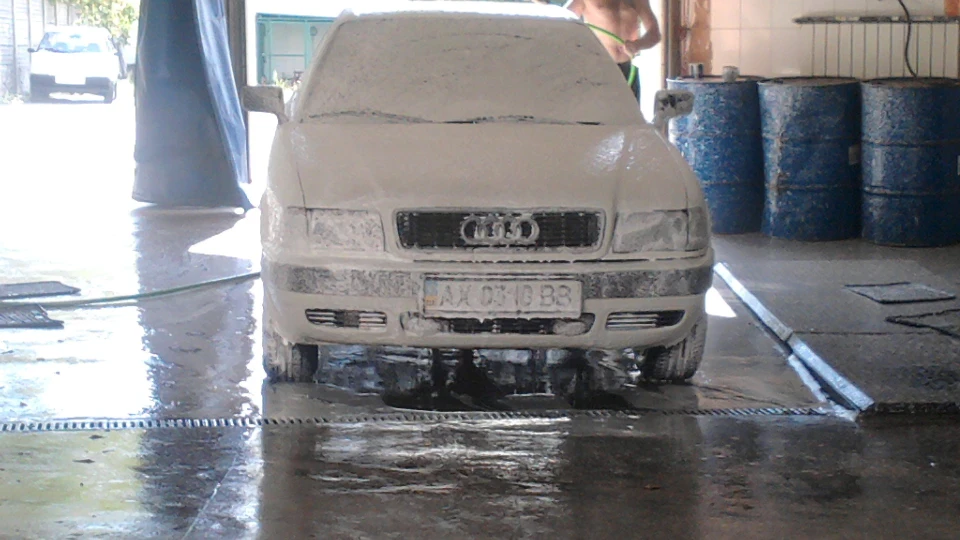 Audi 80 2.0 монік 2