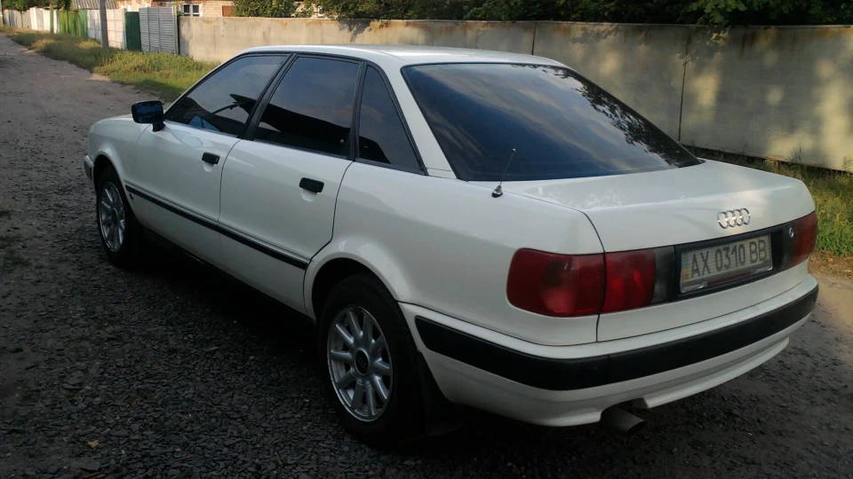 Audi 80 2.0 монік 3