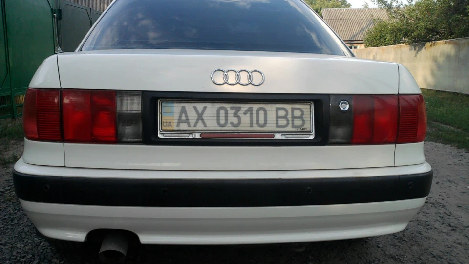 Audi 80 2.0 монік 4