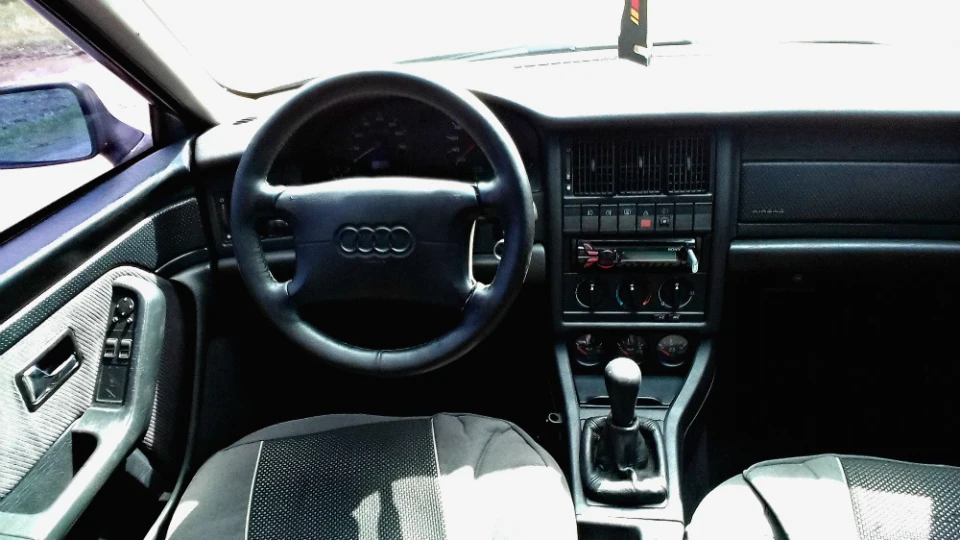 Audi 80 2.0E mono 5