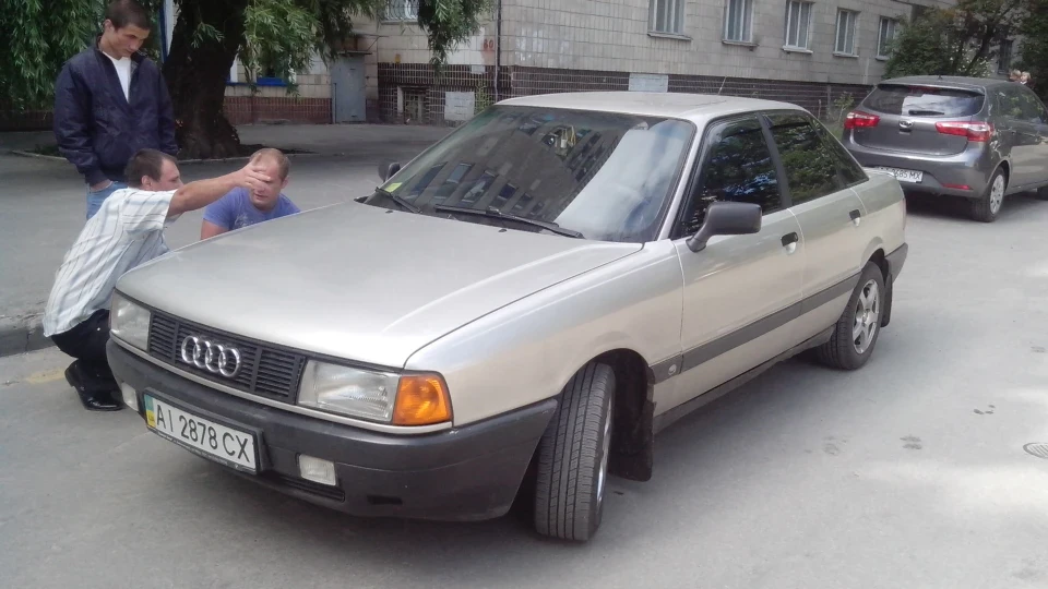Audi 80 2.0i 5МКП 2