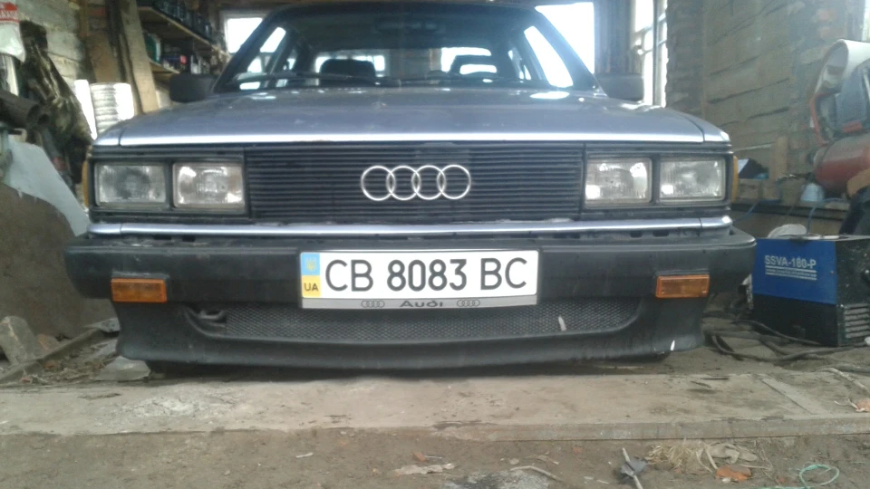 Audi 80 2,2 карб 3