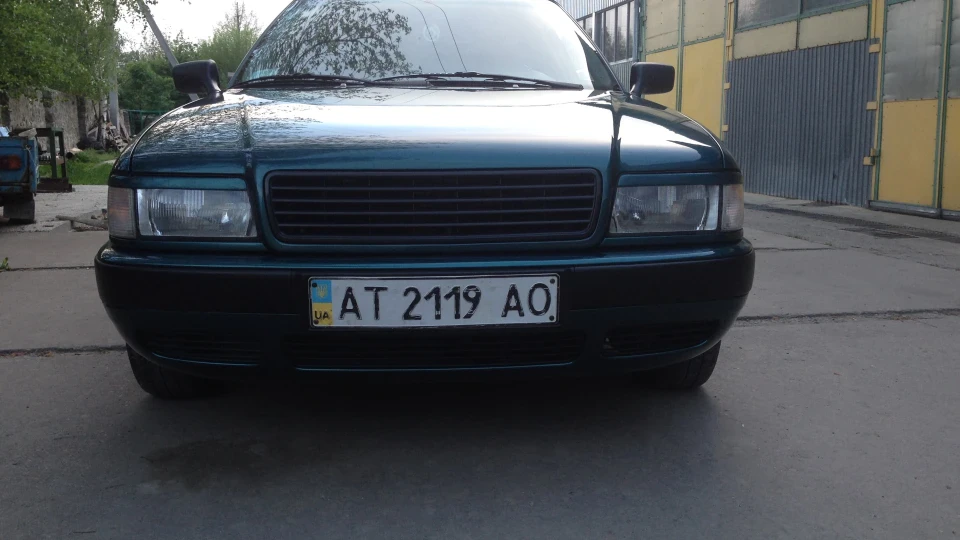 Audi 80 AVANT 2.3 133 л.с 2