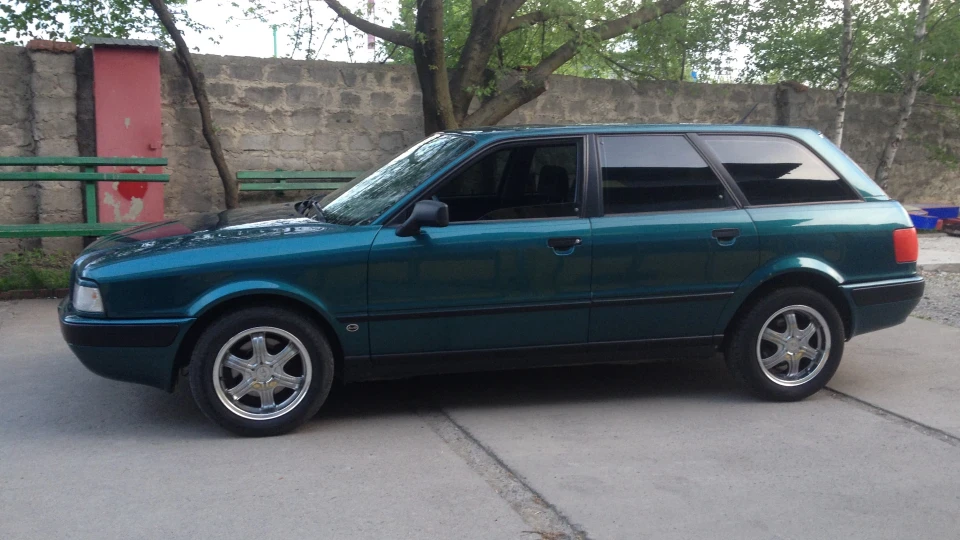 Audi 80 AVANT 2.3 133 л.с 3