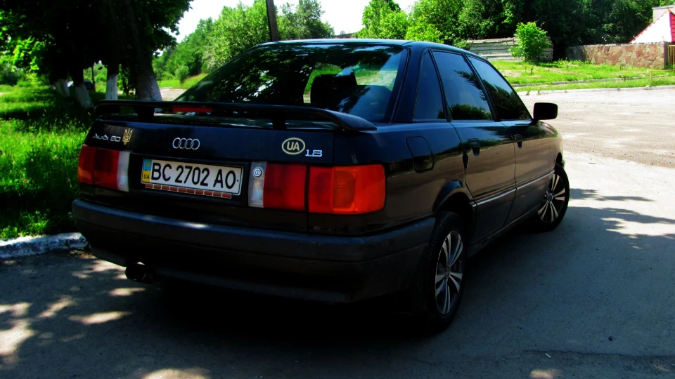 Audi 80 Black Horse 2