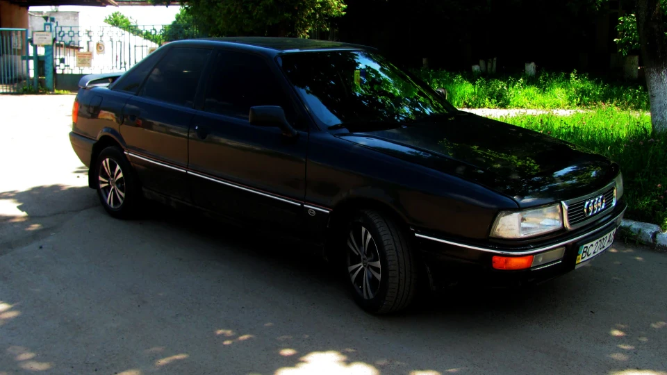 Audi 80 Black Horse 3