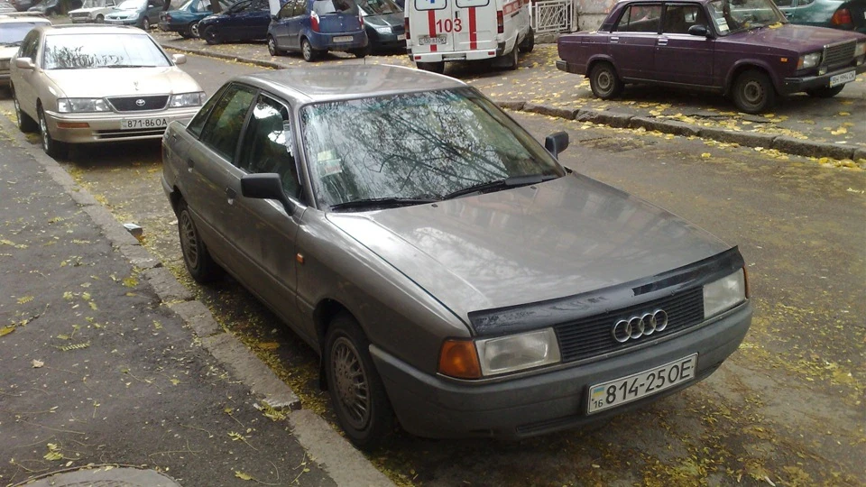 Audi 80 Бочка. 1.8S 4