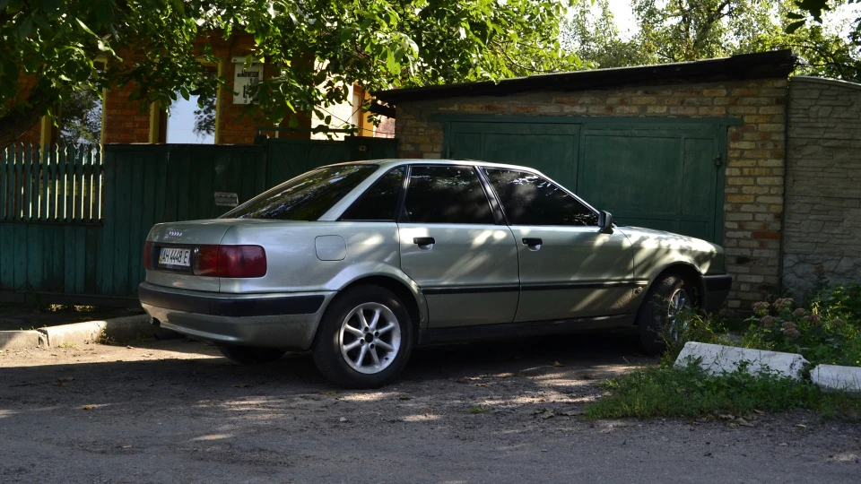 Audi 80 ЧерепаХ 2