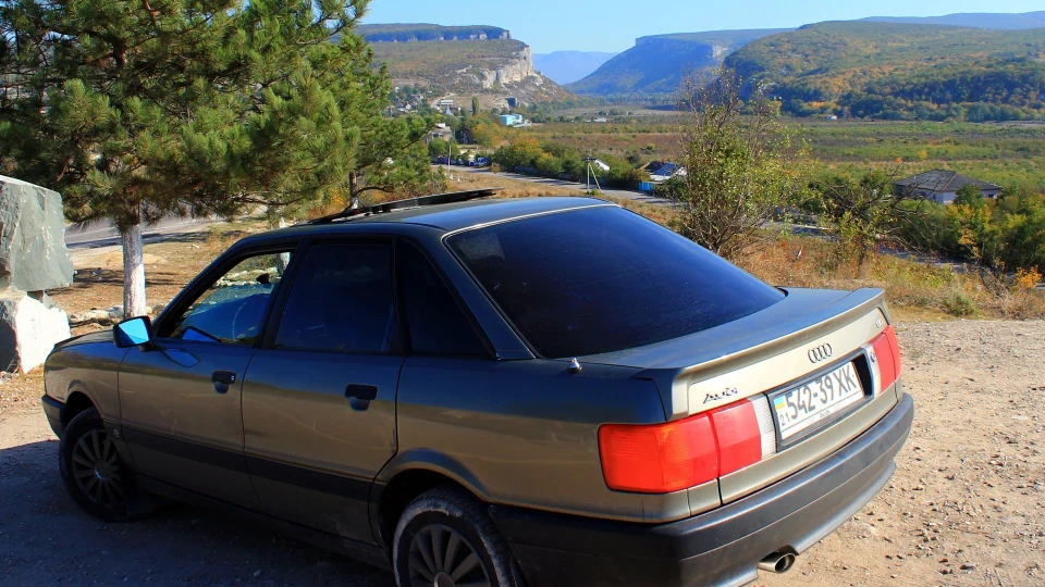 Audi 80 Дюша)