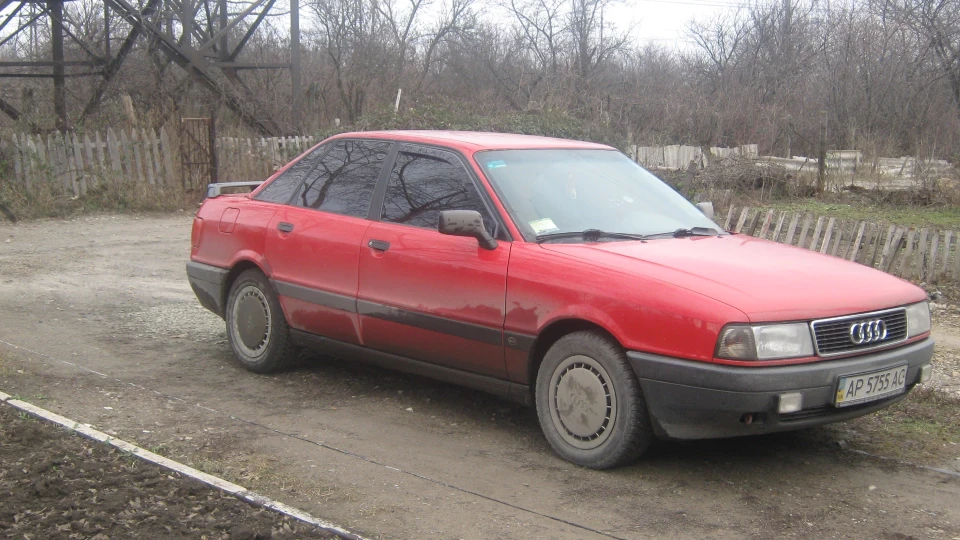 Audi 80 ця машинка з ауді була 2