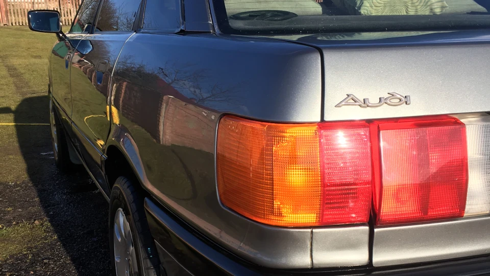 Audi 80 Gray metallic 3