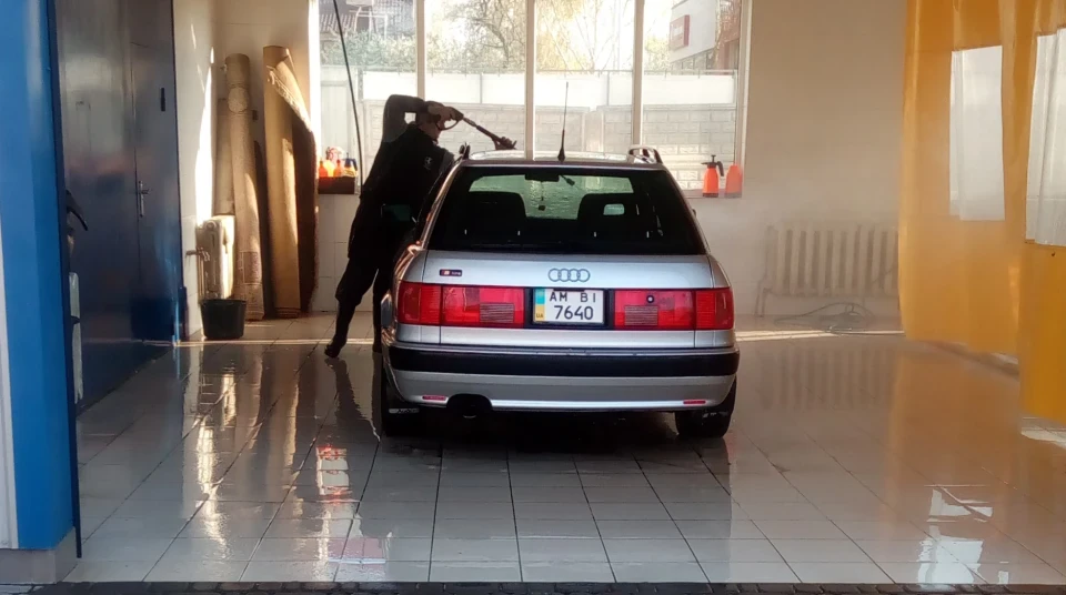 Audi 80 HITMAN 4