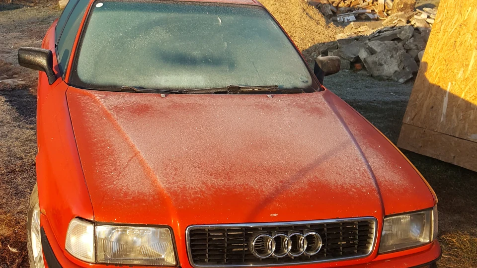 Audi 80 Красненька