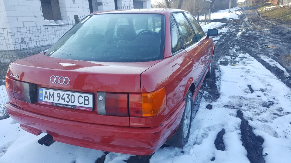 Audi 80 Красненька 4