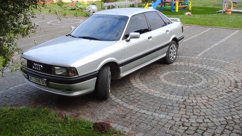Audi 80 Luxury project 4