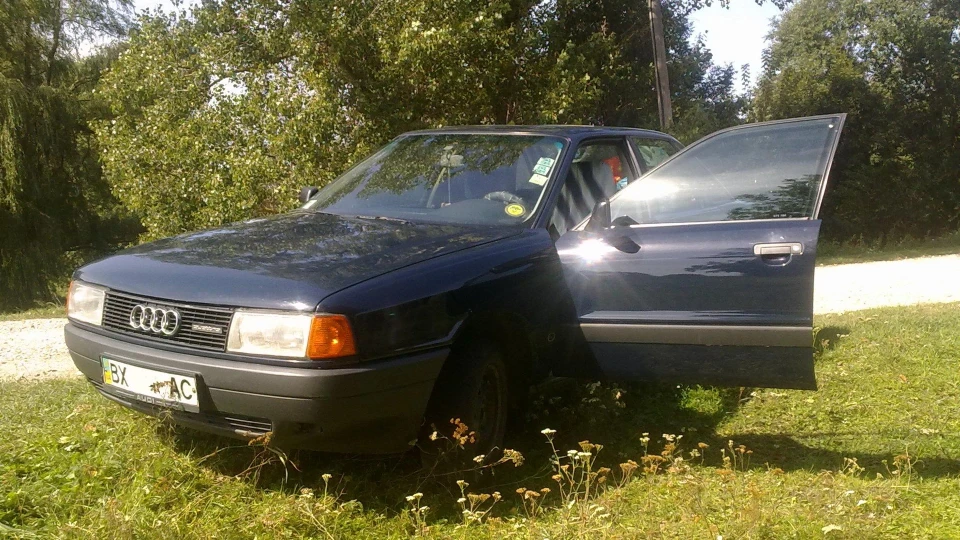Audi 80 Німецька ФРАУ 4