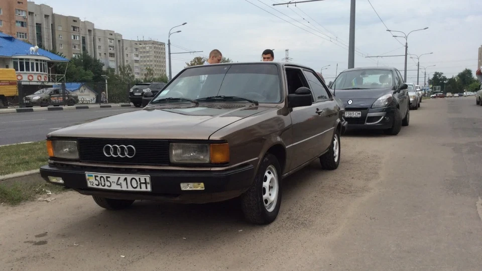 Audi 80 (ПЕРША) 3