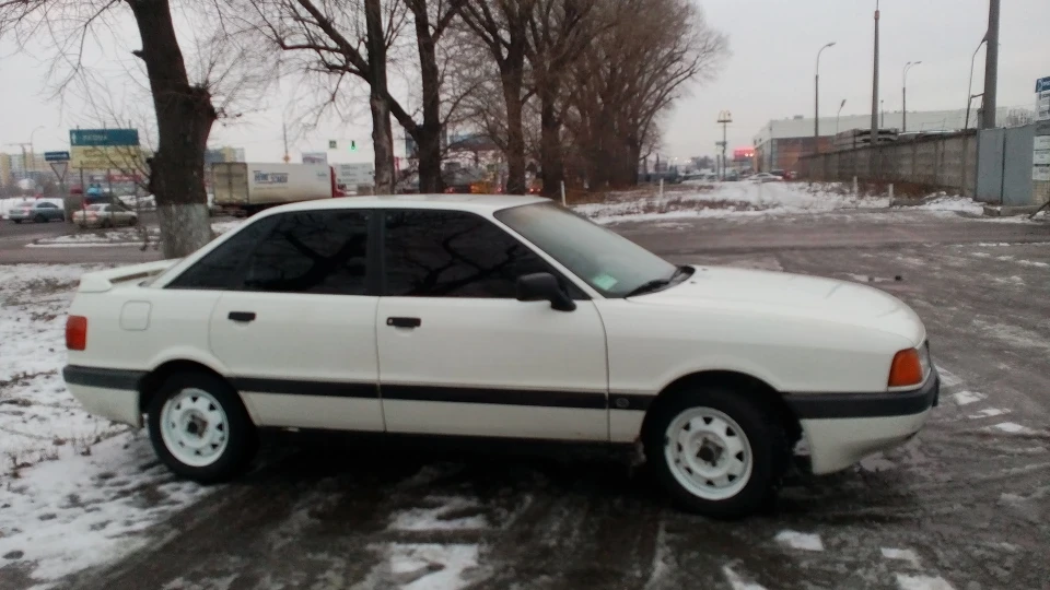 Audi 80 За техпаспортом 89 2