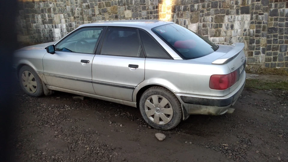 Audi 80 Сірий металік