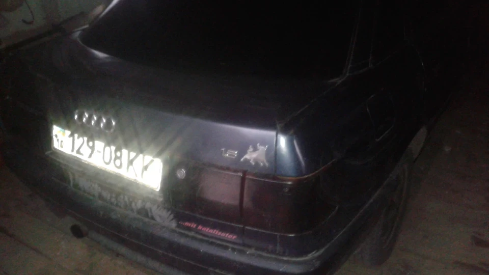 Audi 80 Синій металік 2.0АВК 2