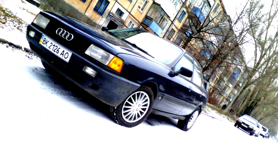 Audi 80 Синій металік 4