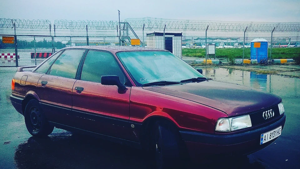 Audi 80 Sport edition Вишня 3