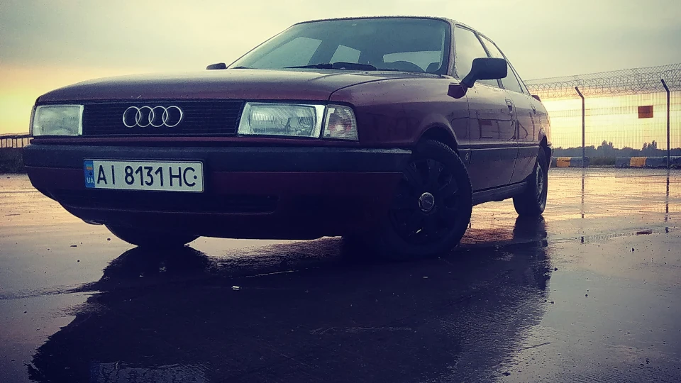 Audi 80 Sport edition Вишня 4