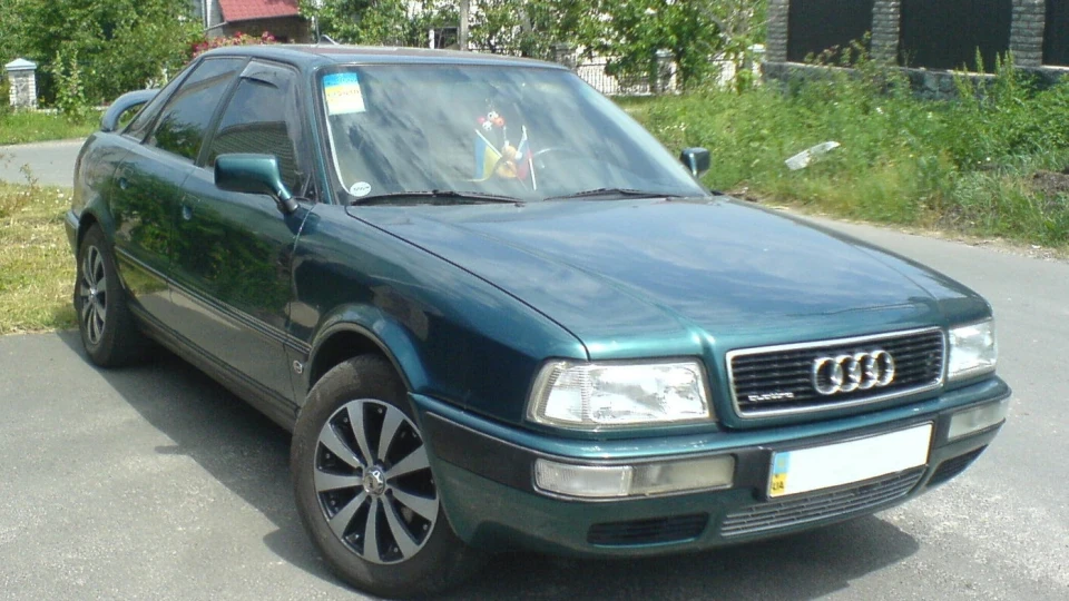 V4 2 8 Quattro 2