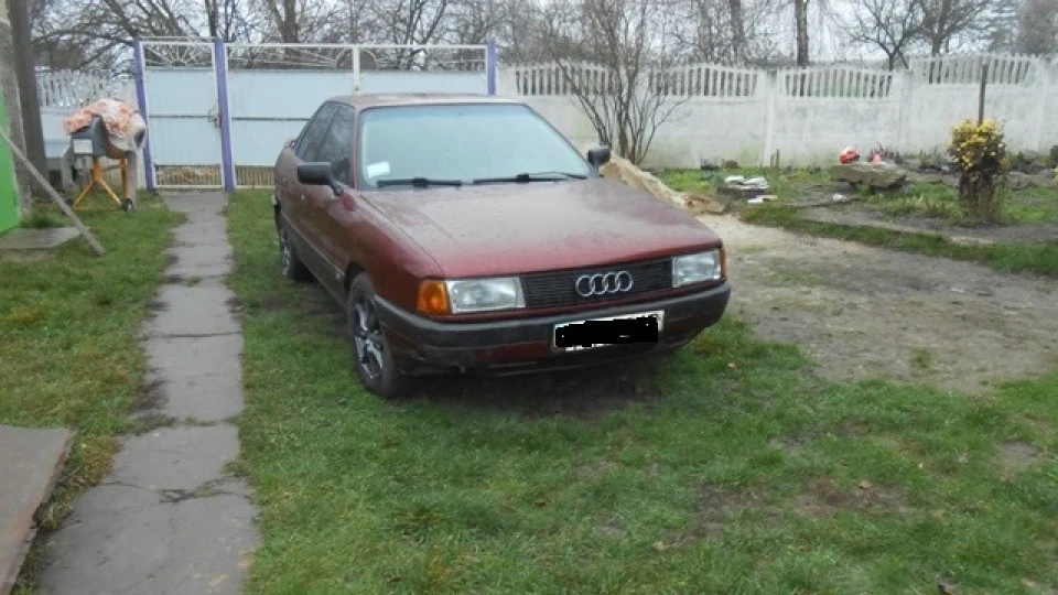 Audi 80 Вишневий 2