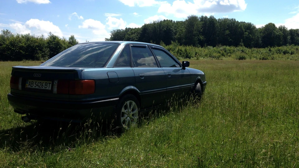Audi 80 хамелеон 2.0 4