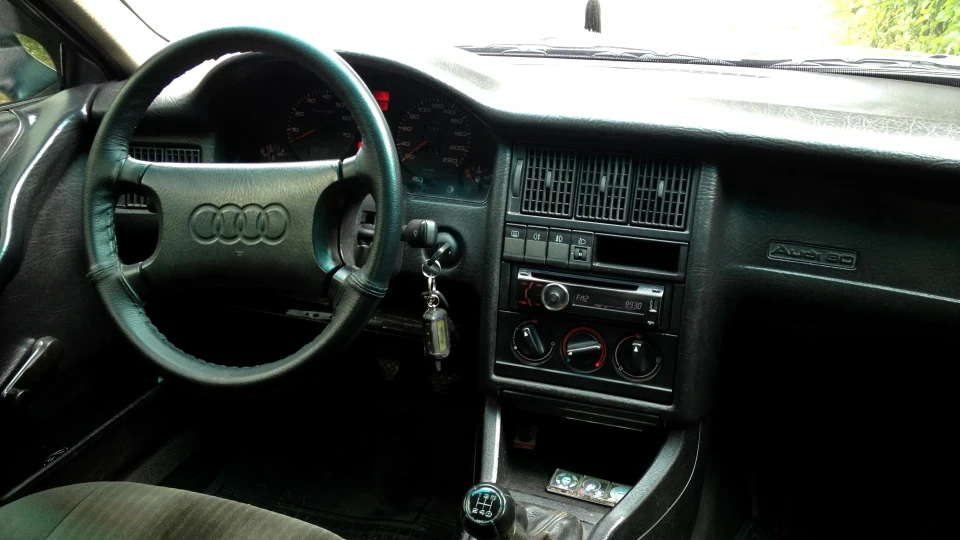 Audi 80 хамелеон 2.0 5