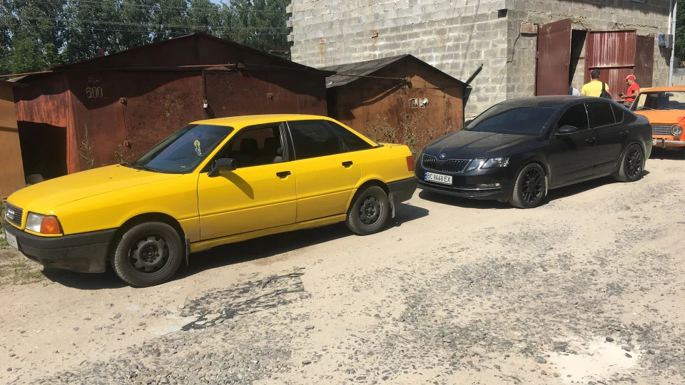 Audi 80 Жовта мамба 3