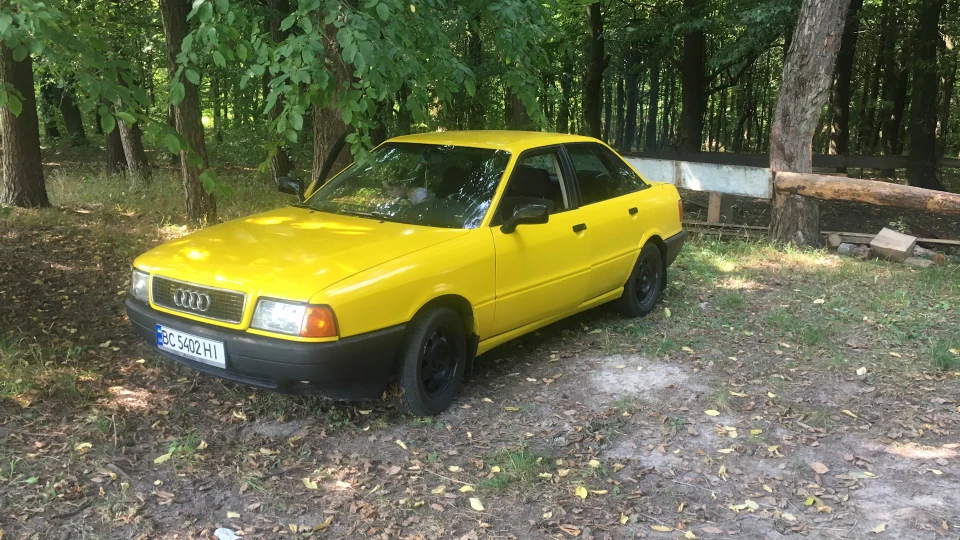 Audi 80 Жовта мамба 4