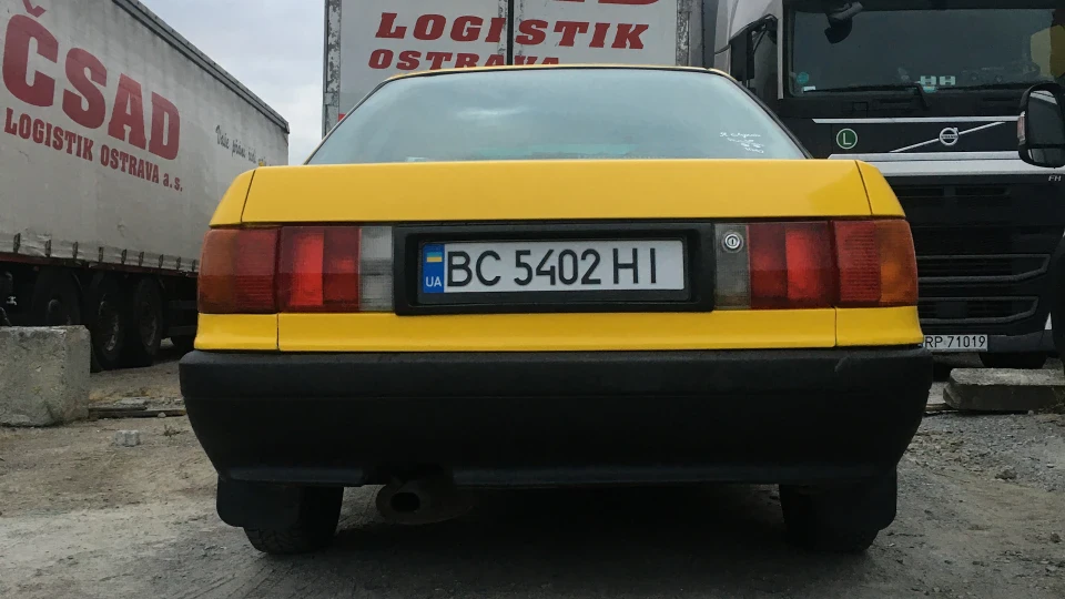 Audi 80 Жовта мамба 5