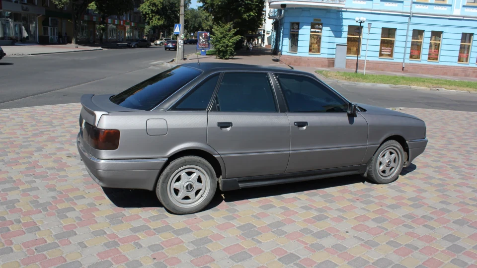 Audi 90