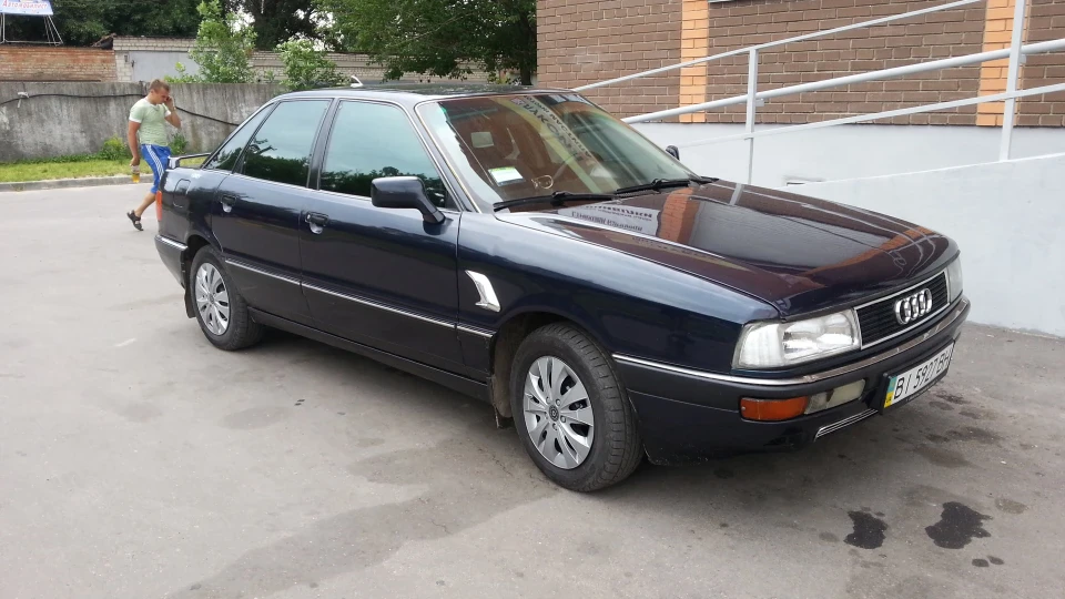 Audi 90 2