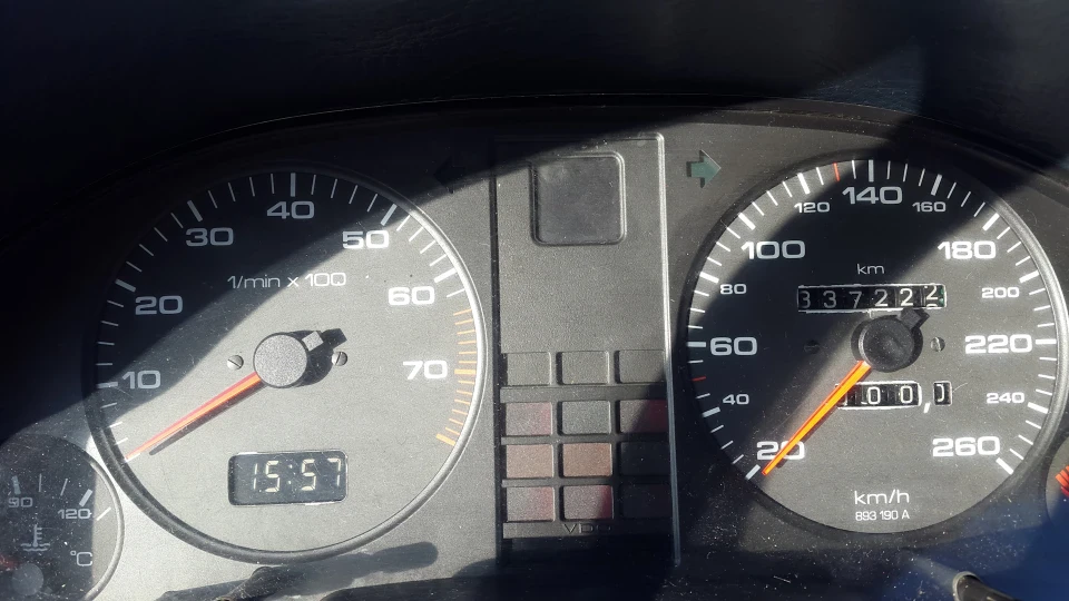 Audi 90 1.8 монік 5