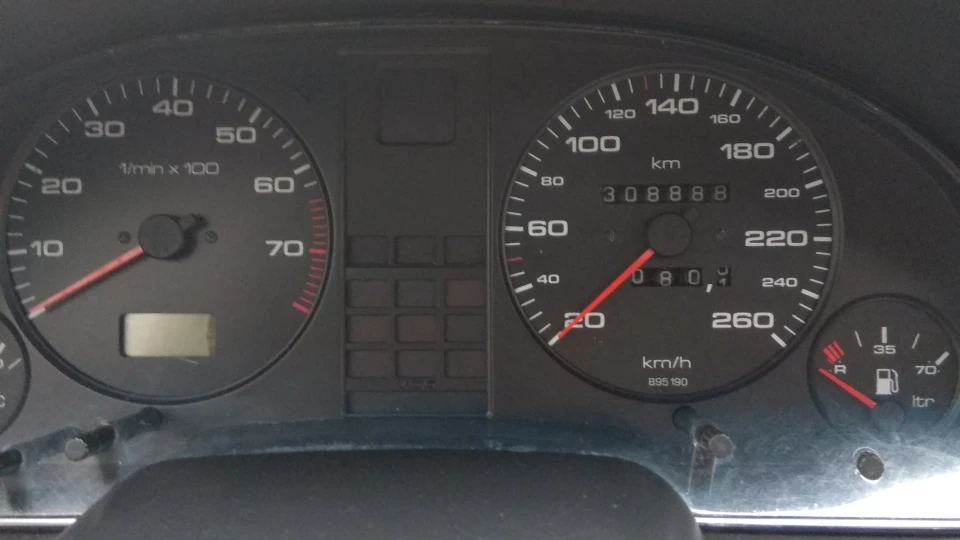 Audi 90 2.0 E PS 115 5