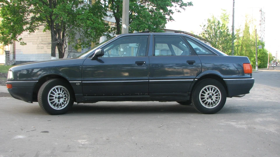 Audi 90 Бритва 2