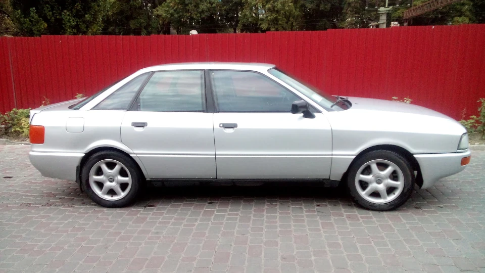 Audi 90 Ластівка 3