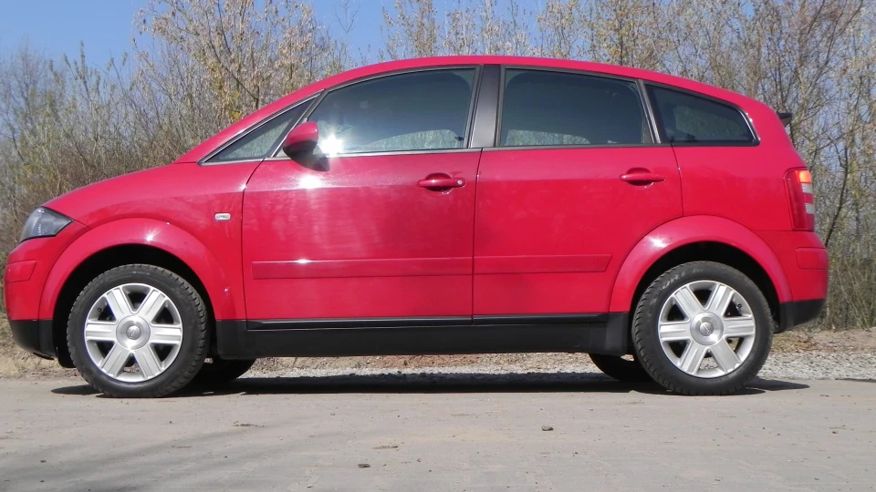 Audi A2 1,6 FSI швидка 3