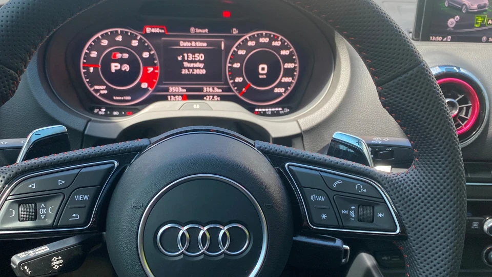 Audi A3 Sedan 2.0 quattro 2