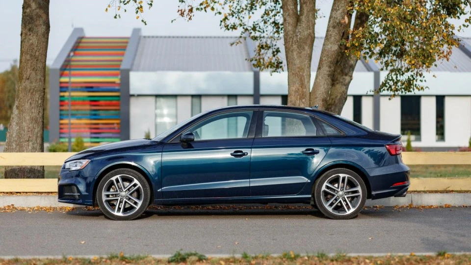 Audi A3 Quattro Cosmos Blue 🇺🇸