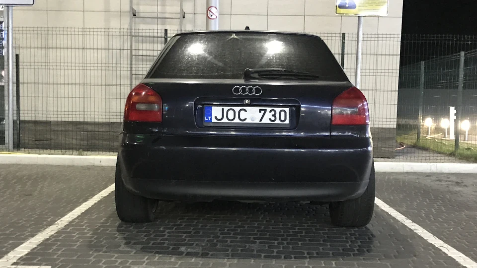 Audi A3 Синій букашкін 2
