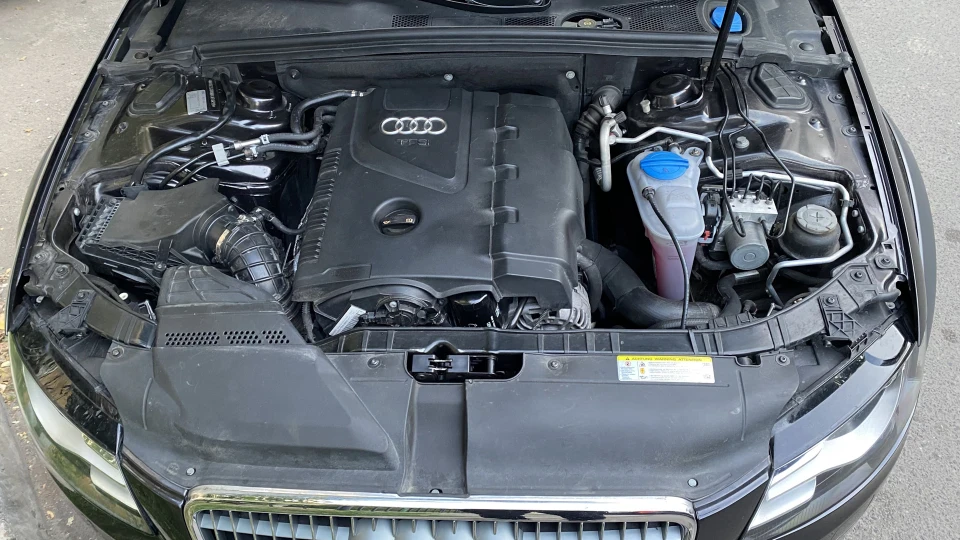 Audi A4 Allroad Lavagrau Perleffekt 5