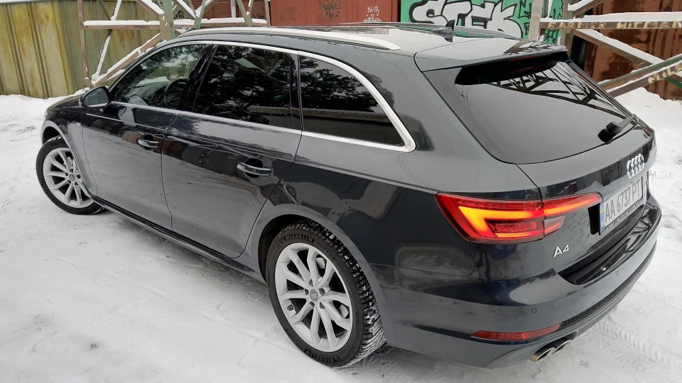 Audi A4 Avant 4
