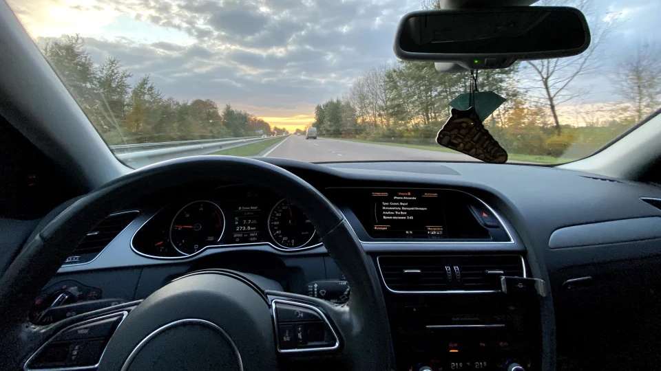 Audi A4 Avant 4